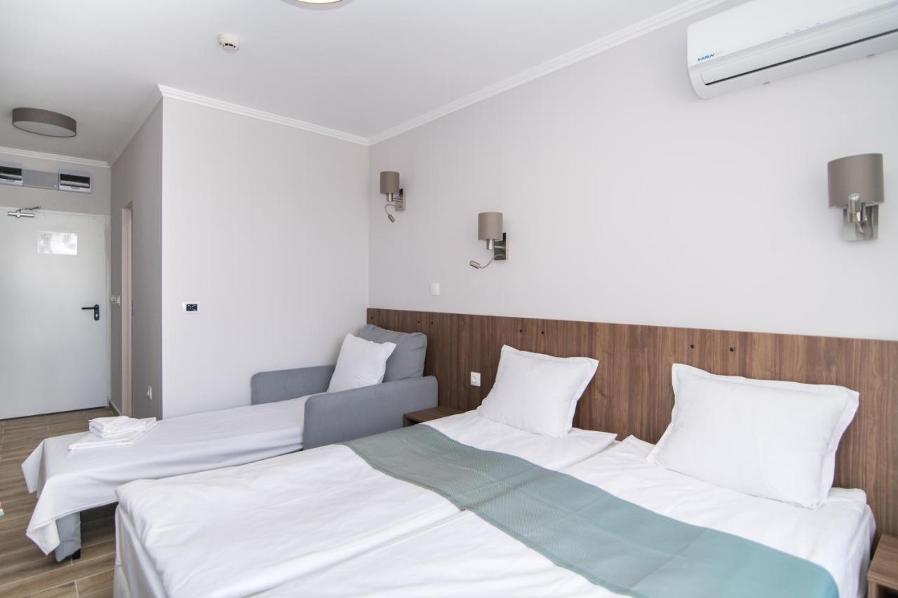 Cinema Hotel Primorsko Zewnętrze zdjęcie