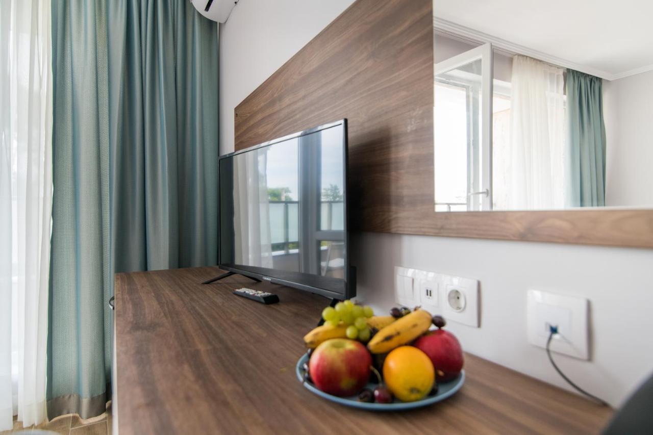 Cinema Hotel Primorsko Zewnętrze zdjęcie