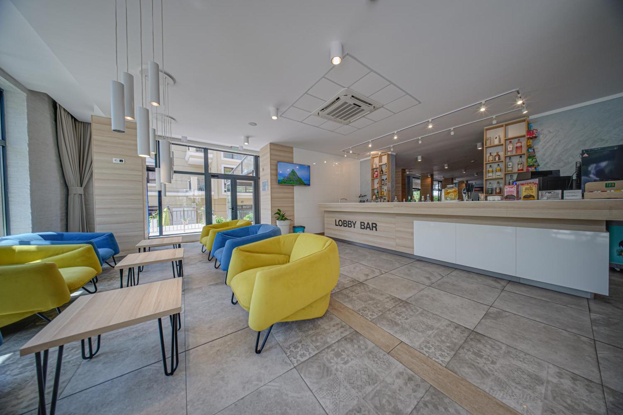 Cinema Hotel Primorsko Zewnętrze zdjęcie